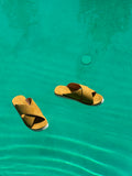 Cross sandal